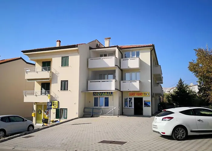 Villa Aquarium