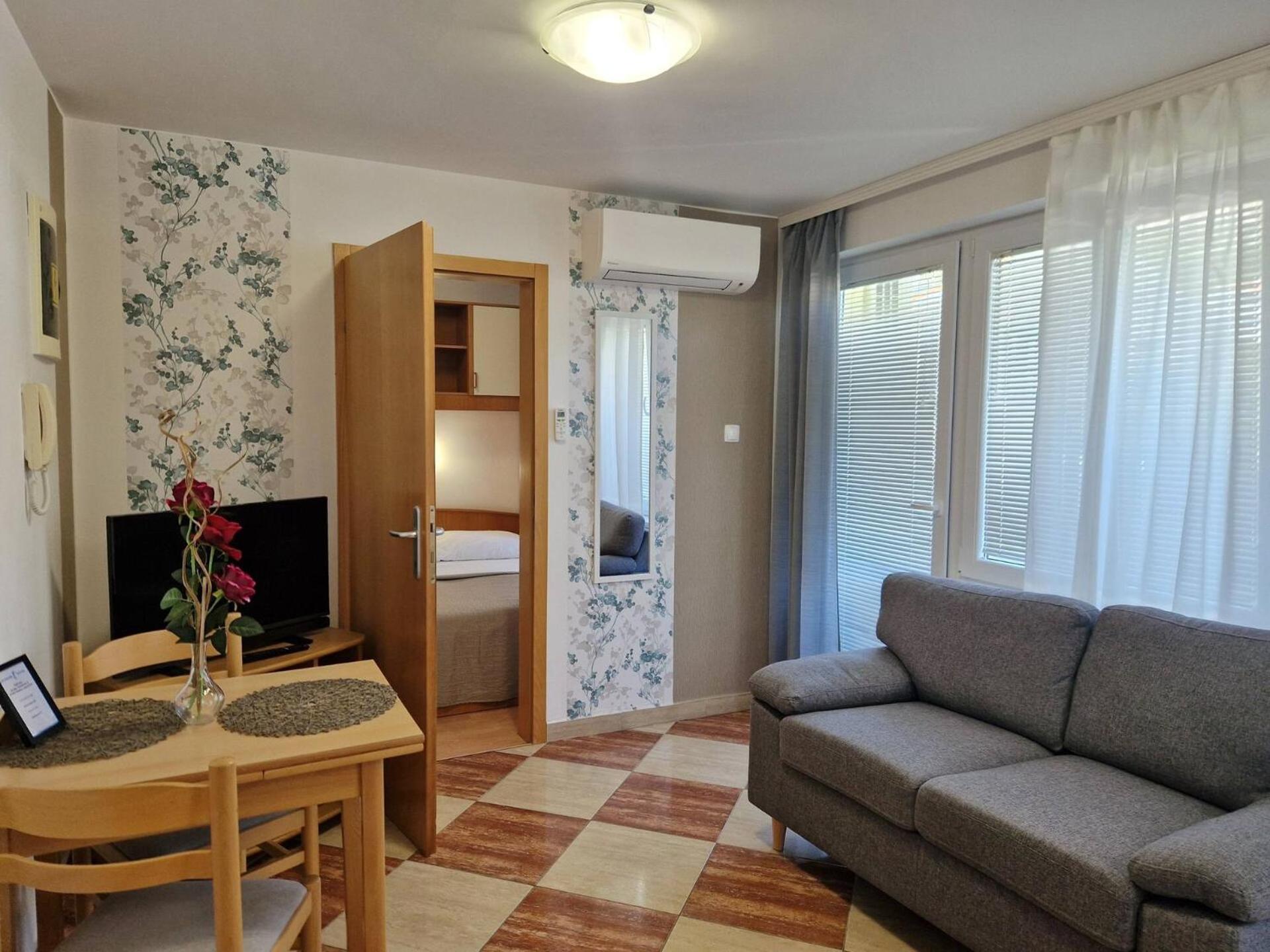 Aquarium Guest house